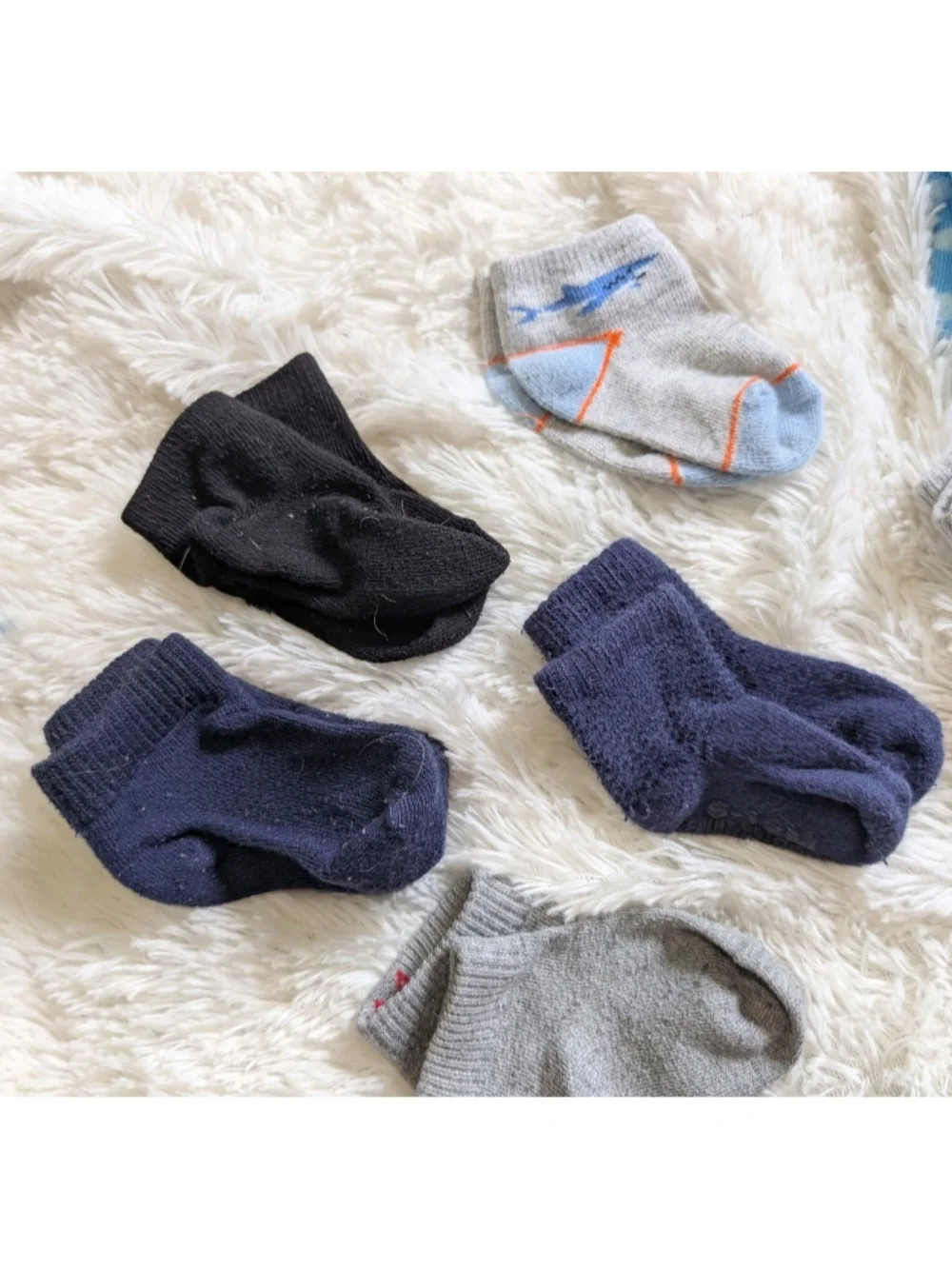 Infant Toddler Lot Of 11 Pairs Of Socks Up To 24 Months